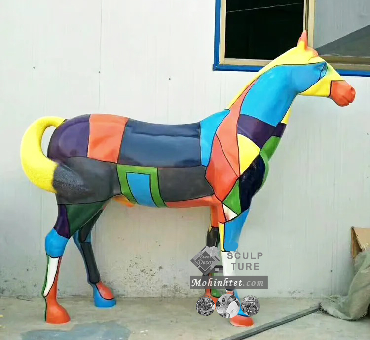 cách trang trí khu vực sảnh tòa nhà dịp tết 2026