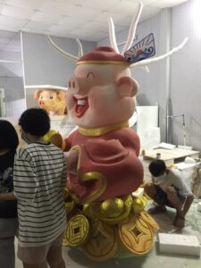 cách dựng mô hình tết ngoài trời chống gió