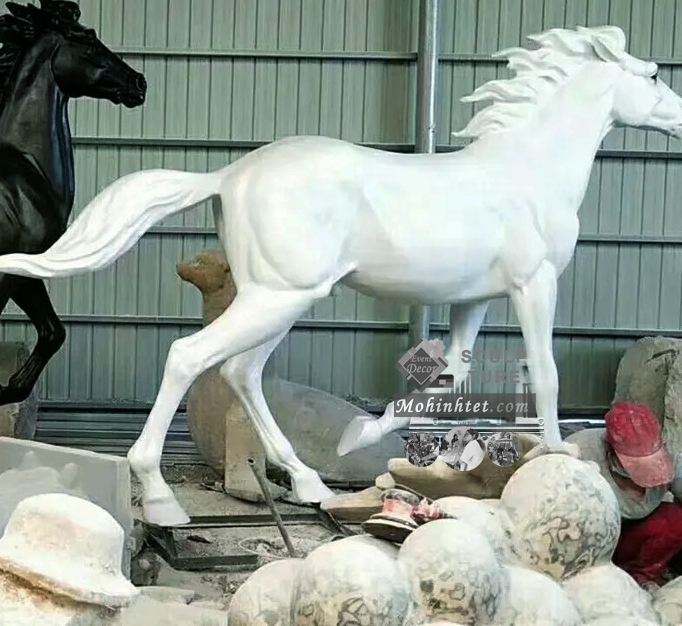 đơn vị làm tượng ngựa mút xốp trang trí tết uy tín